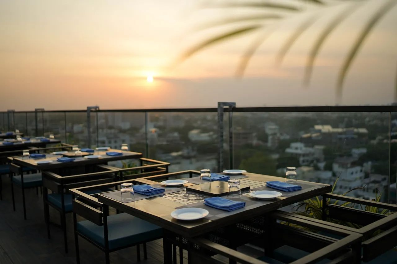 Enrise by Sayaji Rooftop Restaurant Horizon Nagpur